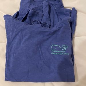 Vineyard vines hooded shirt